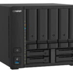 NAS Tower Qnap TS-932PX-4G - Contiene fino a 9 Hdd di cui 5 Hdd da 3.5" e 4 Hdd da 2.5". Fornito senza hard disk, 2 porte 10 GbE SFP + 2 porte 2.5GbE, 3 porte USB3.2, ram 4 Gb DDR4, processore 4CORE AL-324 1.7GHZ